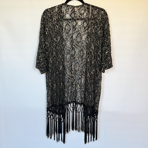 Forever 21 Medium Black/Gold Lacy Kimono - Picture 2 of 11